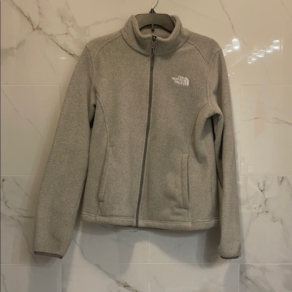 🌑 North Face Grey Fleece Jacket